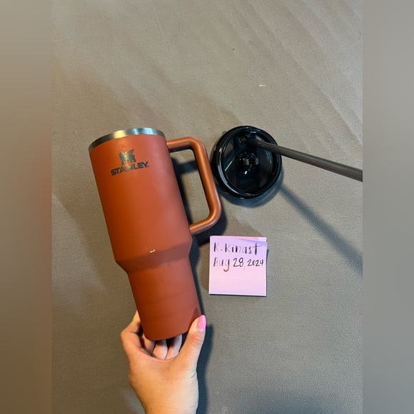 Used Red Rust 40oz Stanley - Matte - Picture 4 of 5